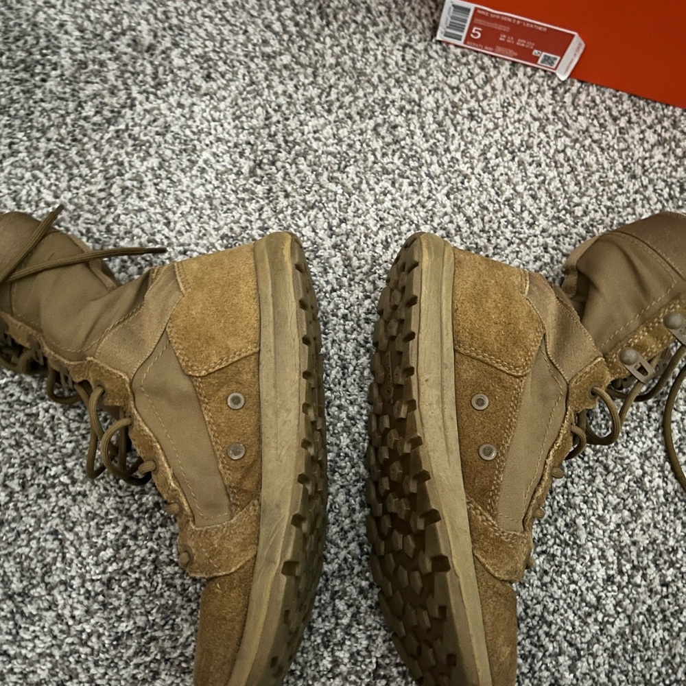 Danner  size 5 military boots